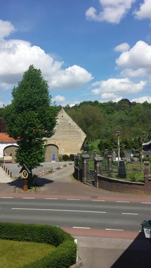 B&B Hotel Gasthoeve Het Valkennest Oud-Valkenburg Екстериор снимка